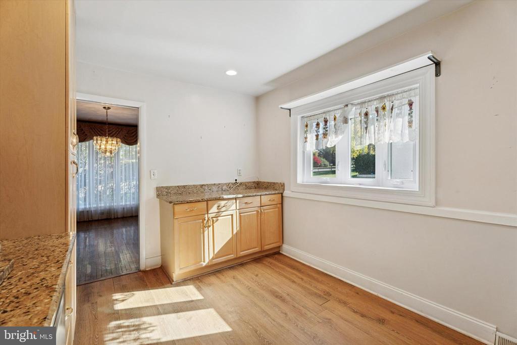 1228 IMPERIAL ROAD