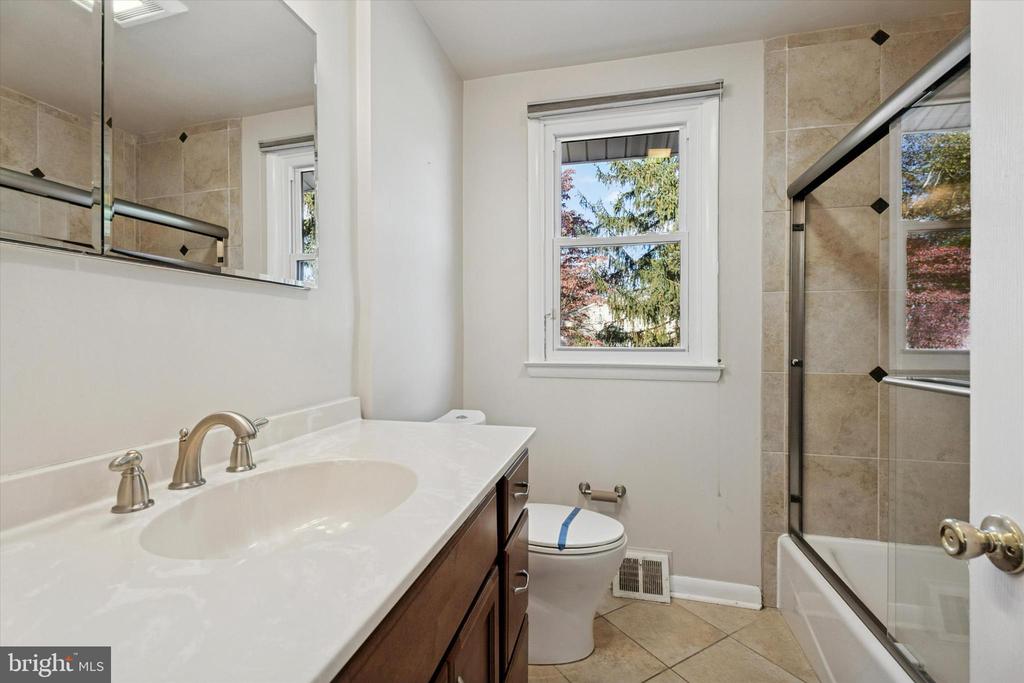 1228 IMPERIAL ROAD