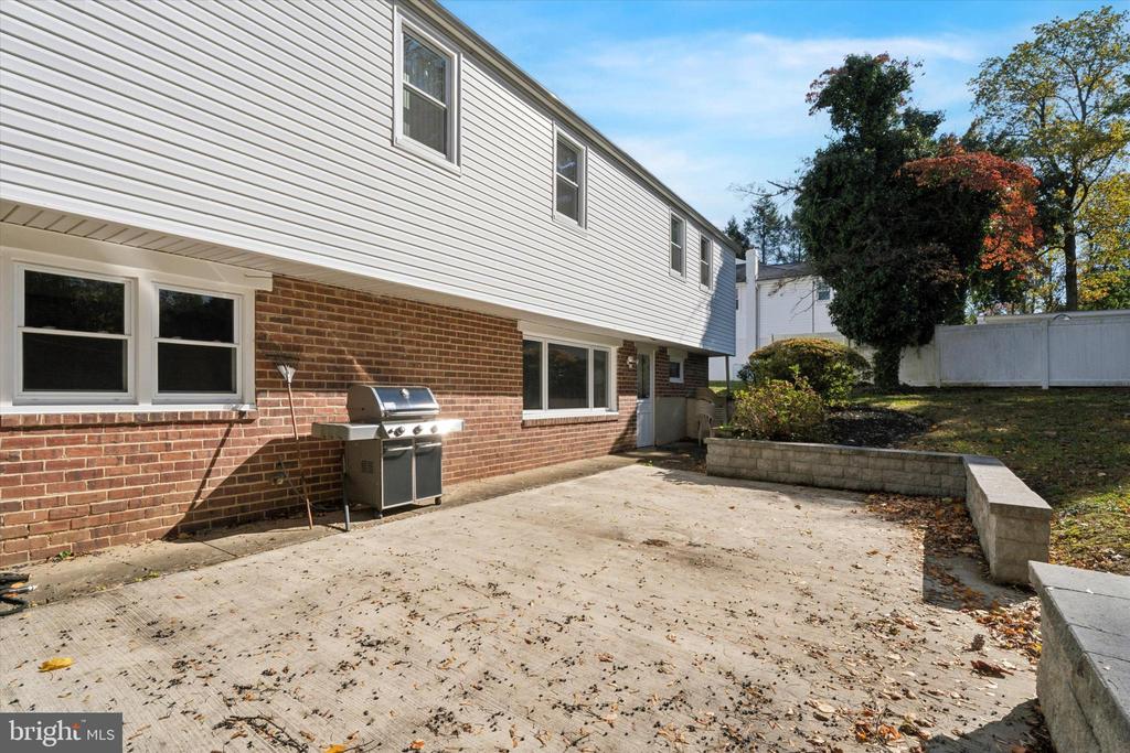 1228 IMPERIAL ROAD