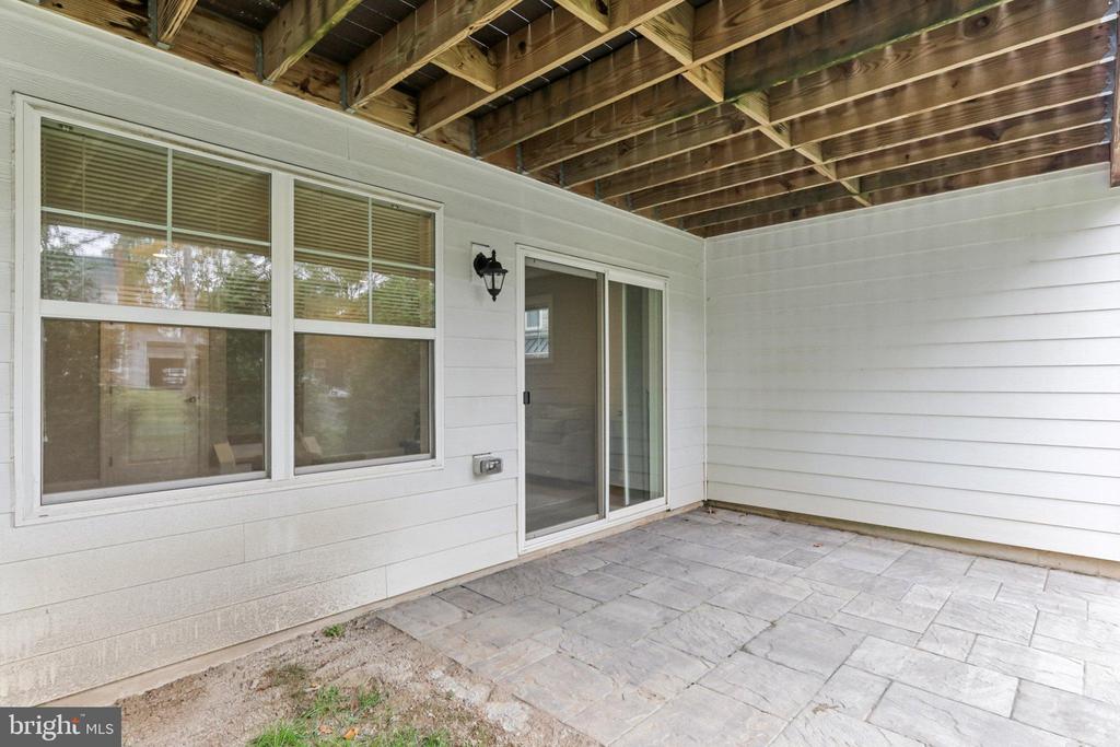 4109 ADDISON COURT