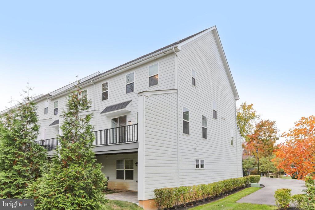 4109 ADDISON COURT
