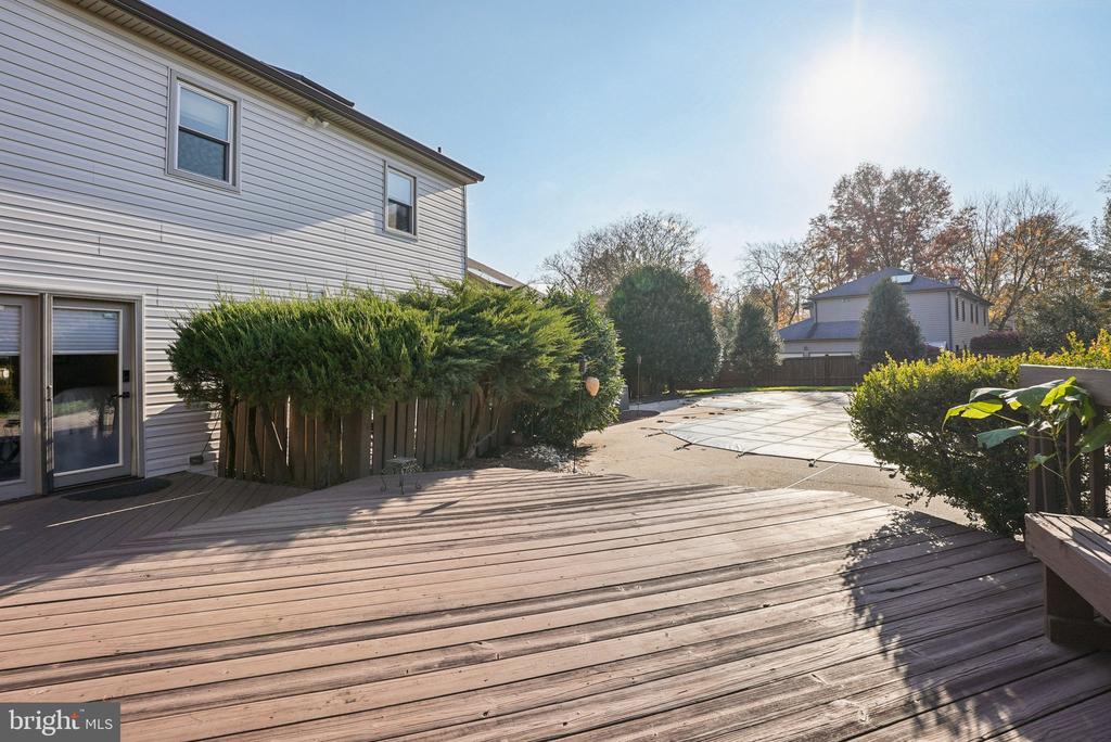 10 BETH DRIVE