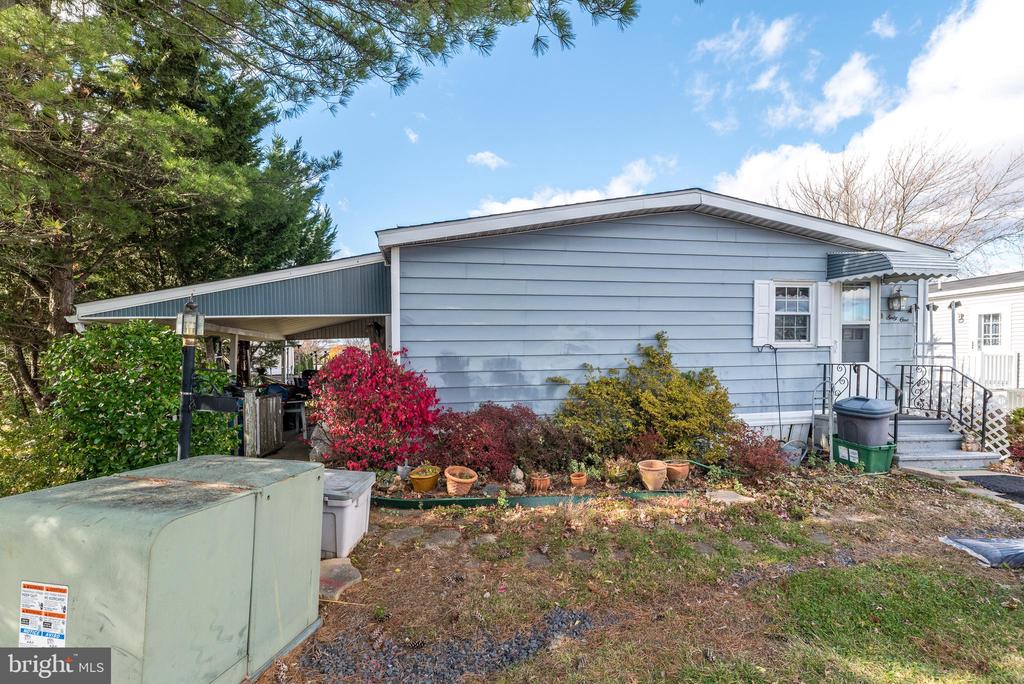 61 LONGWOOD PLACE