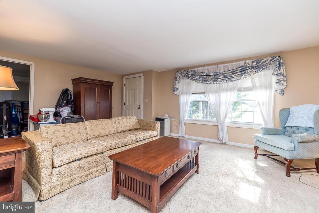 61 LONGWOOD PLACE