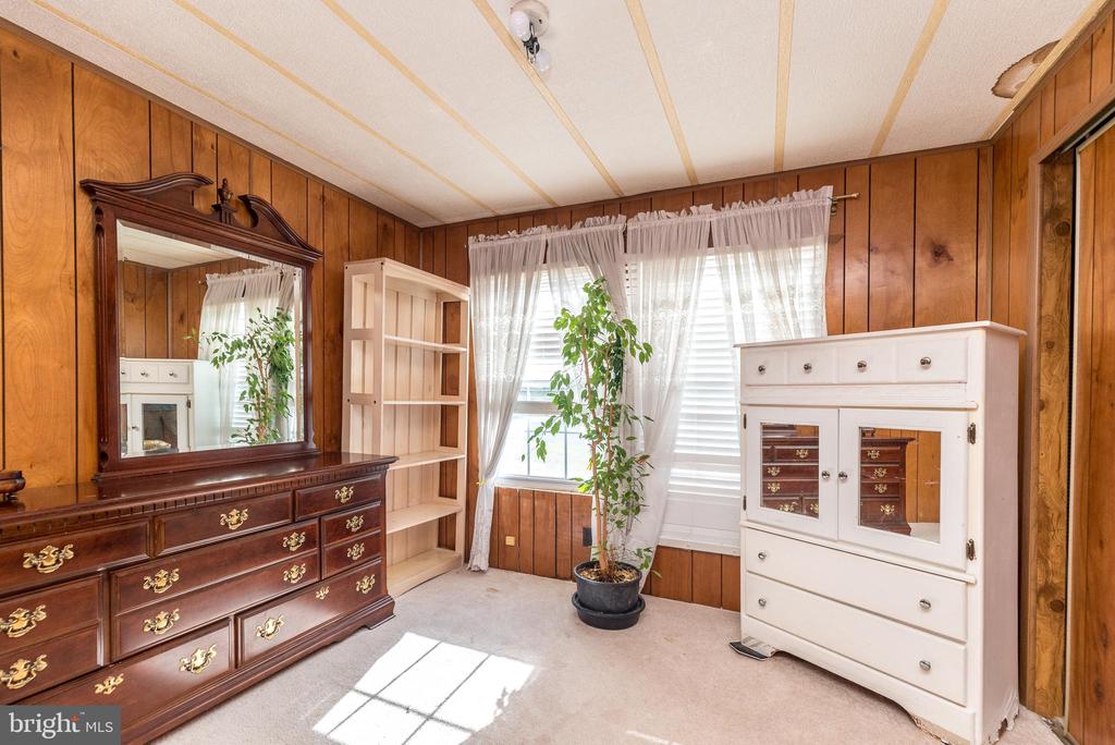 61 LONGWOOD PLACE