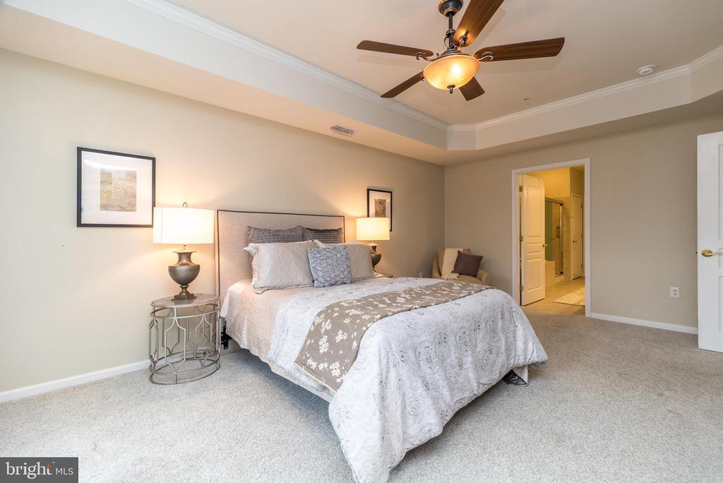 4103 LILAC COURT