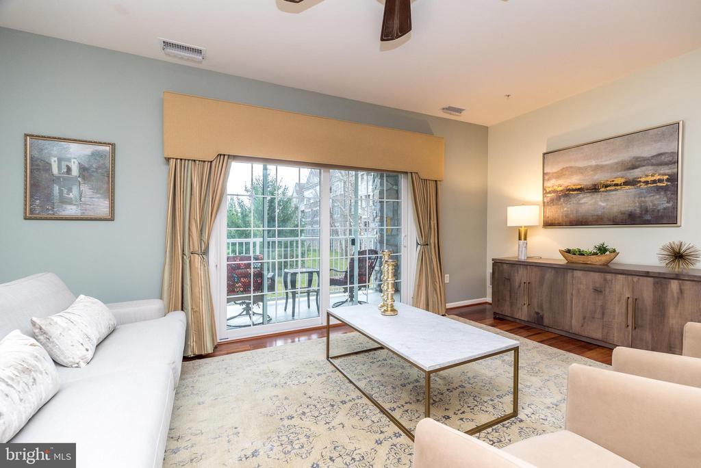 4103 LILAC COURT