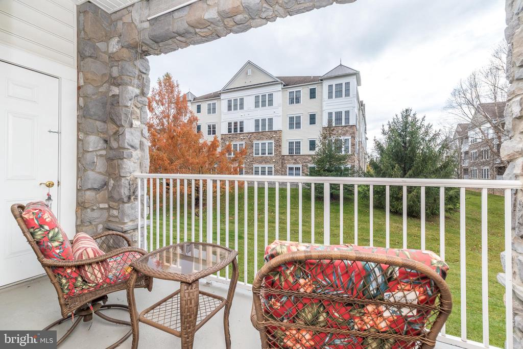 4103 LILAC COURT
