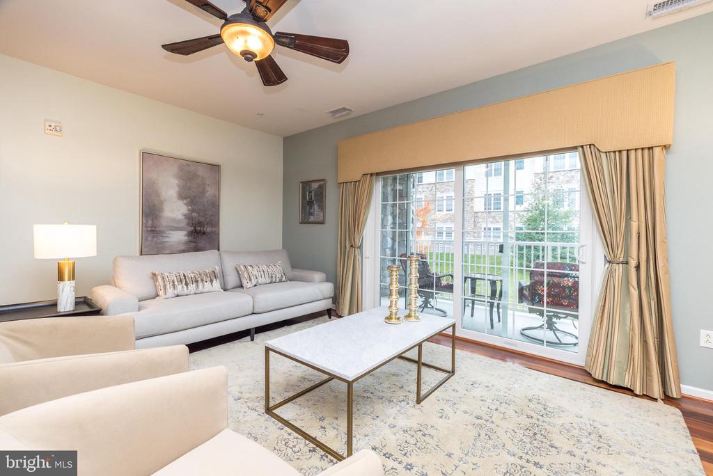 4103 LILAC COURT