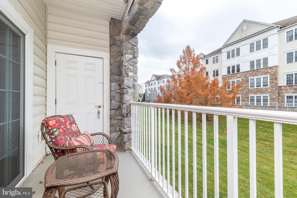 4103 LILAC COURT