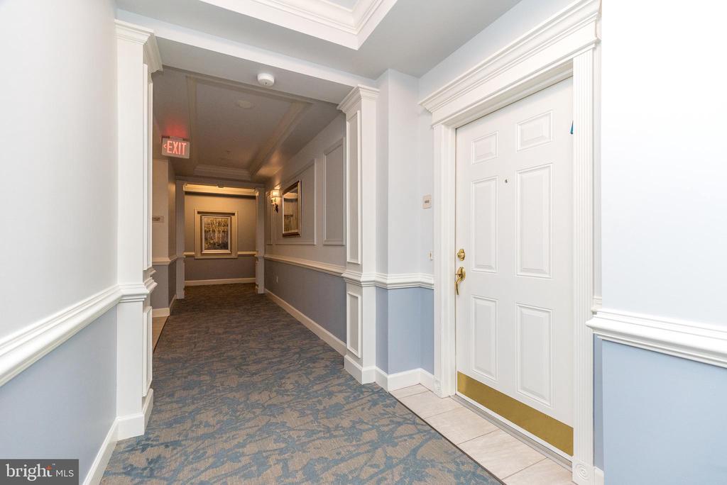 4103 LILAC COURT