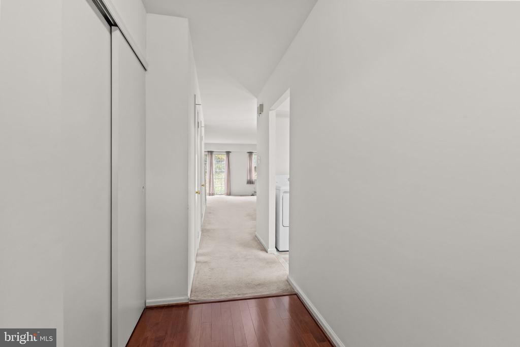 18 YORKTOWN COURT
