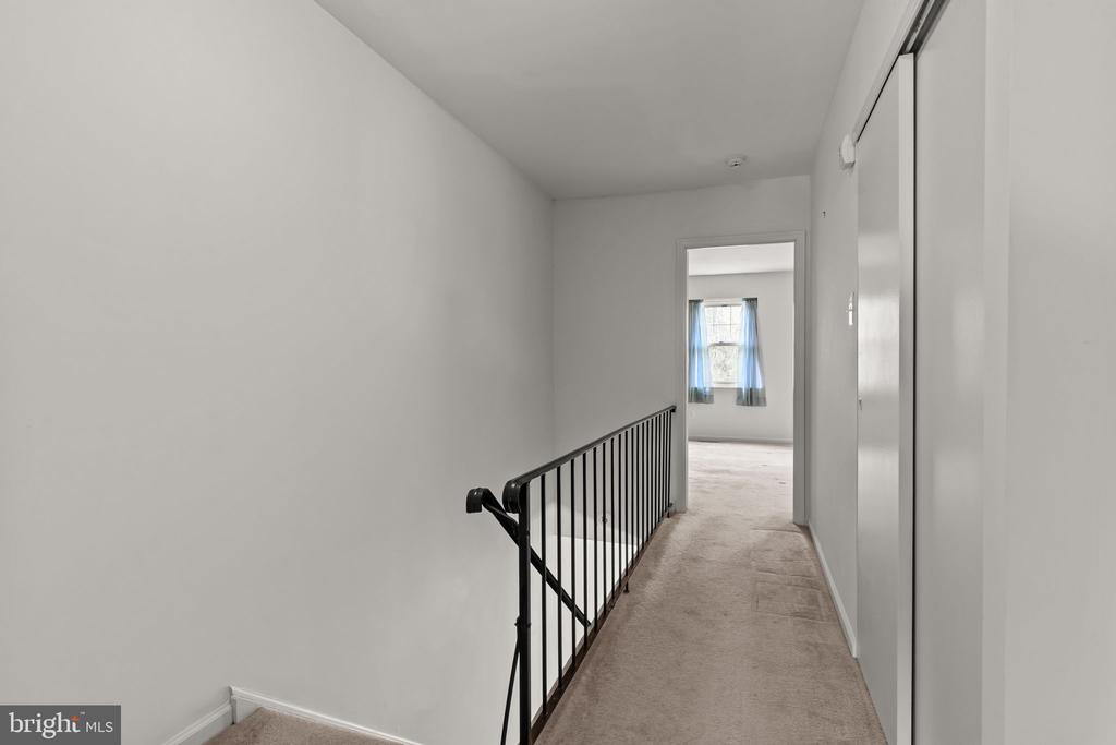 18 YORKTOWN COURT