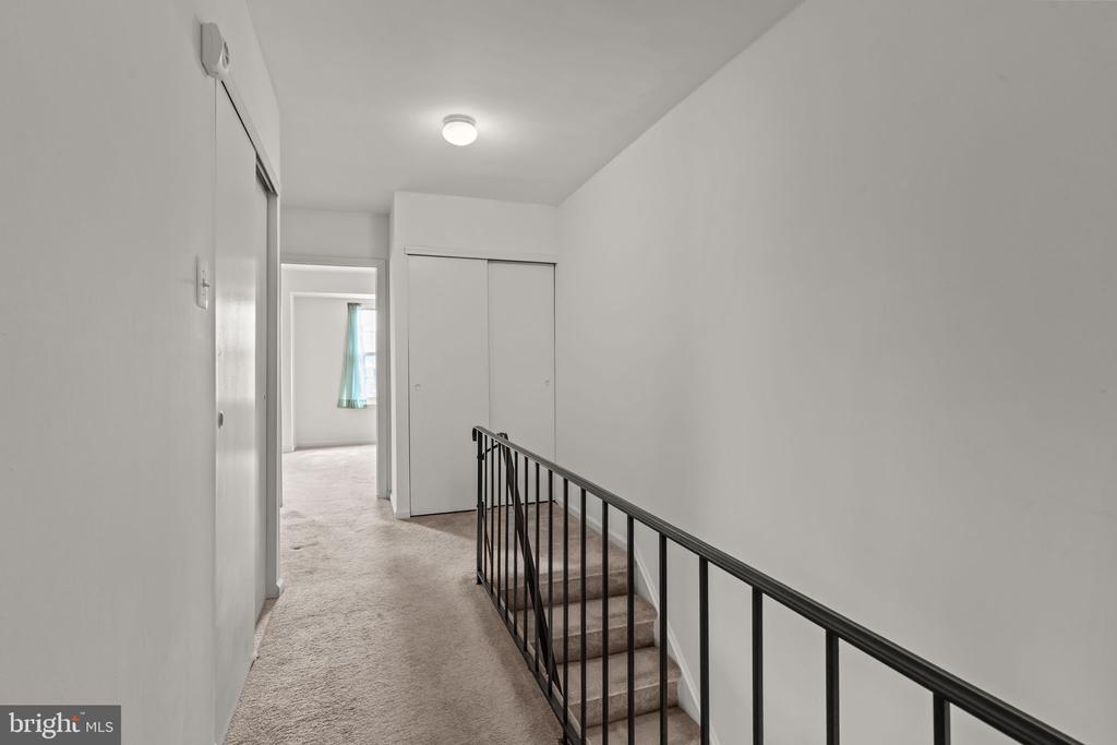 18 YORKTOWN COURT