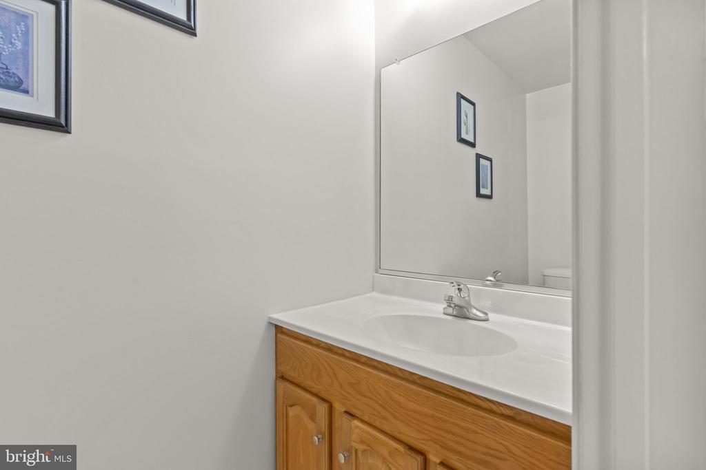 18 YORKTOWN COURT