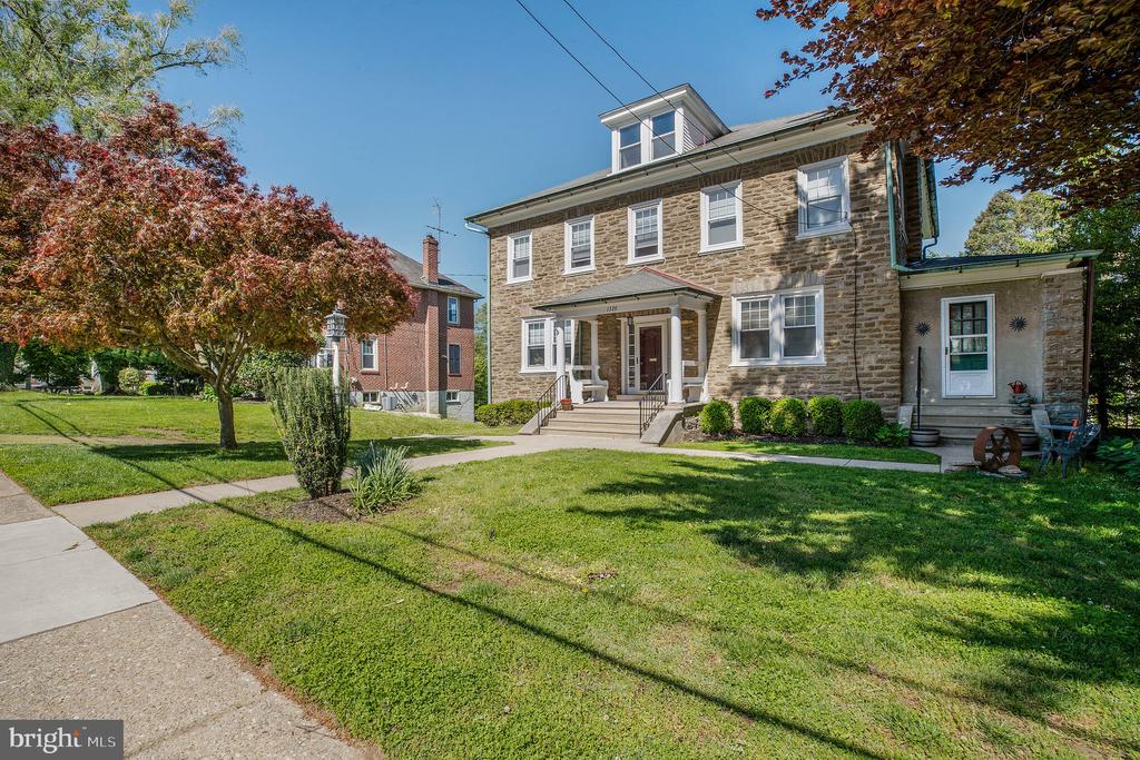1320 BUTLER PIKE APT 2