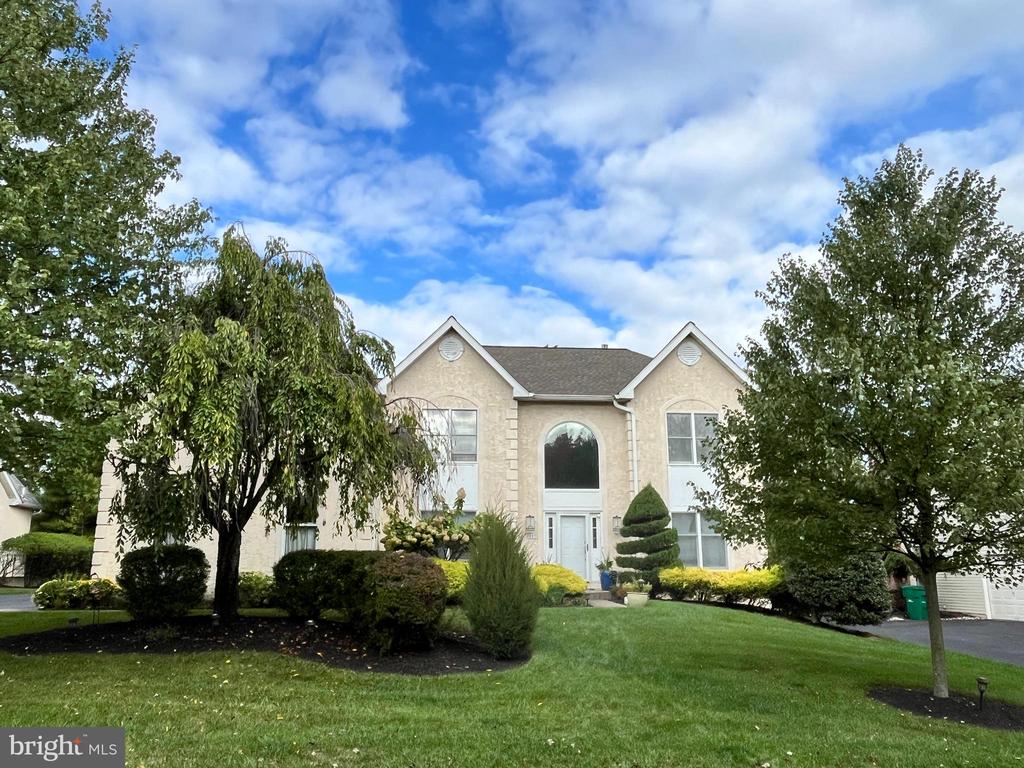 117 SPYGLASS DRIVE