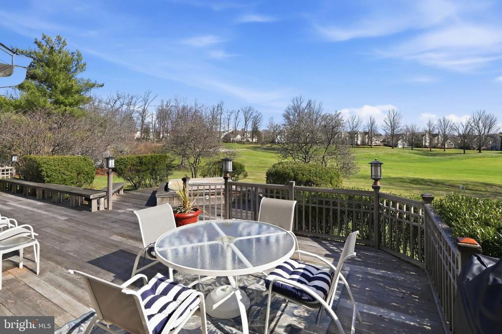 117 SPYGLASS DRIVE