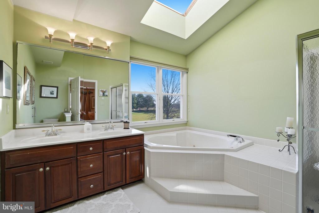 117 SPYGLASS DRIVE