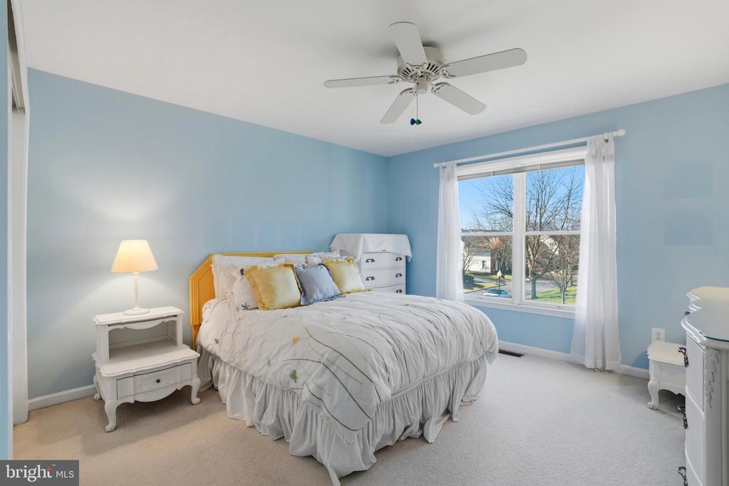 117 SPYGLASS DRIVE