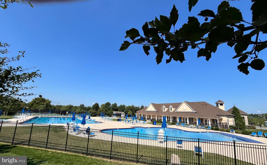 117 SPYGLASS DRIVE