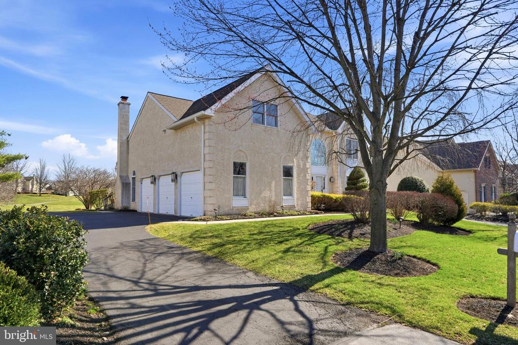 117 SPYGLASS DRIVE