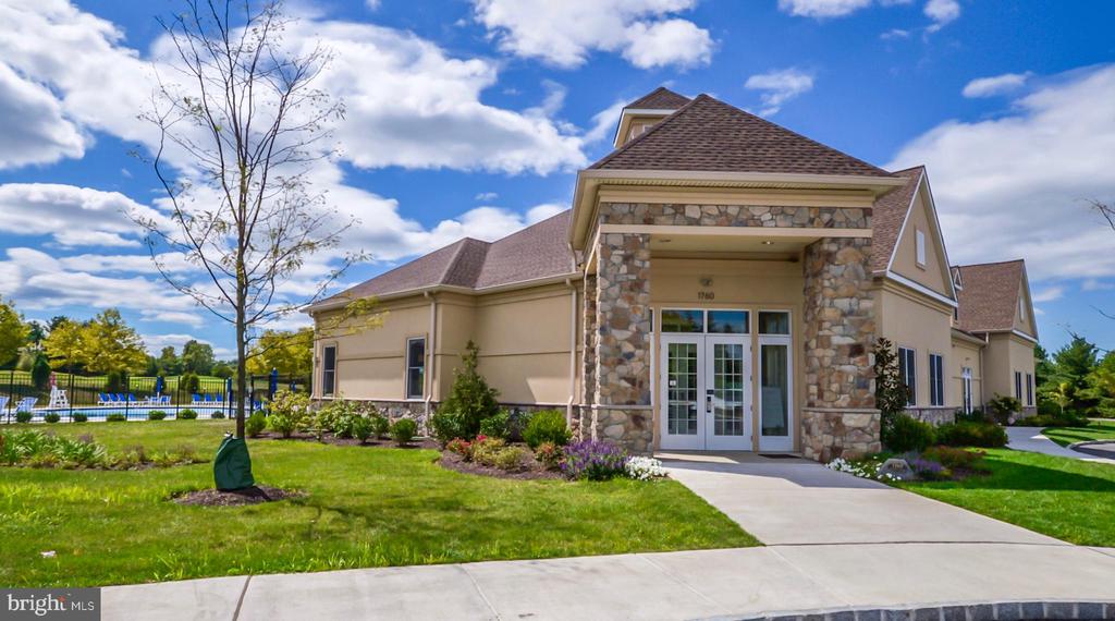 117 SPYGLASS DRIVE