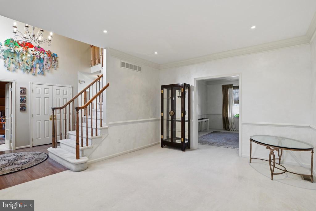 117 SPYGLASS DRIVE