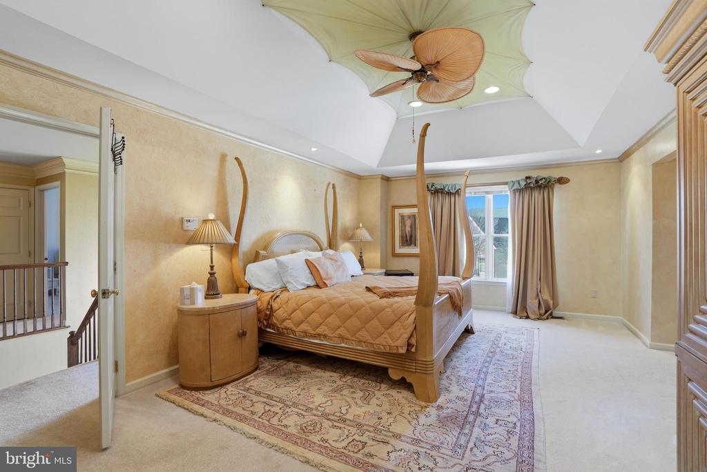 117 SPYGLASS DRIVE