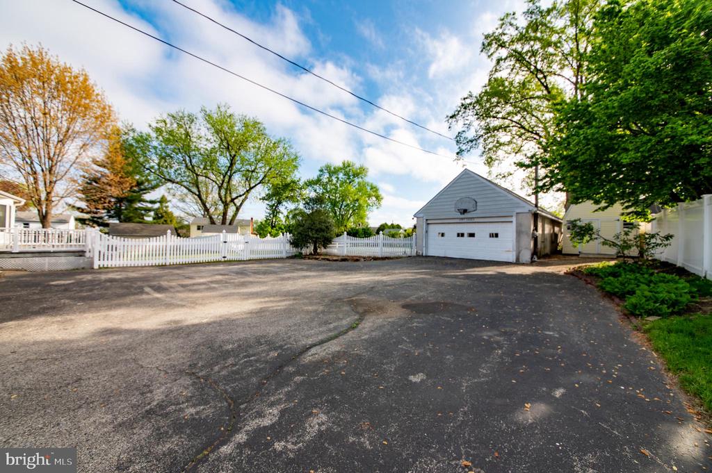 781 BELVOIR ROAD