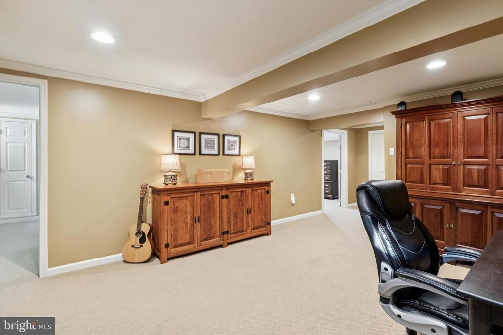 48 CADWALADER COURT