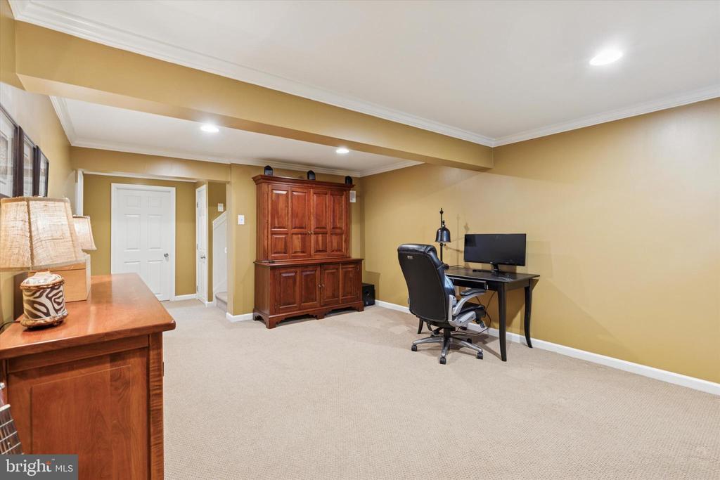 48 CADWALADER COURT