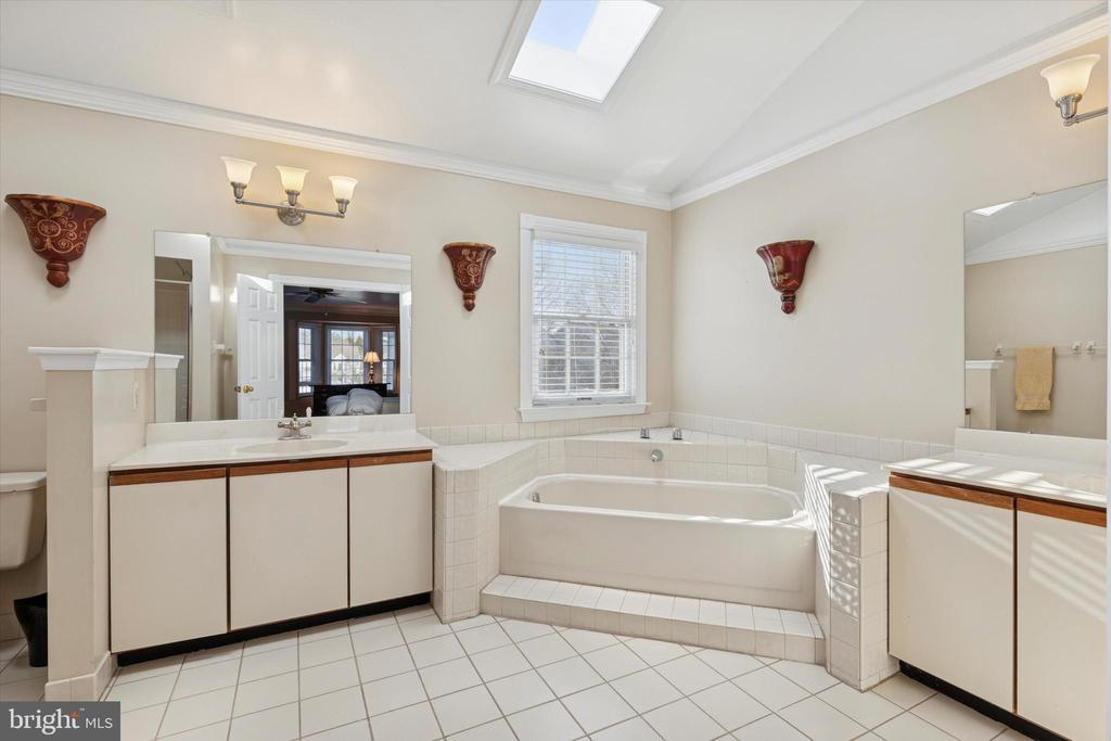 48 CADWALADER COURT
