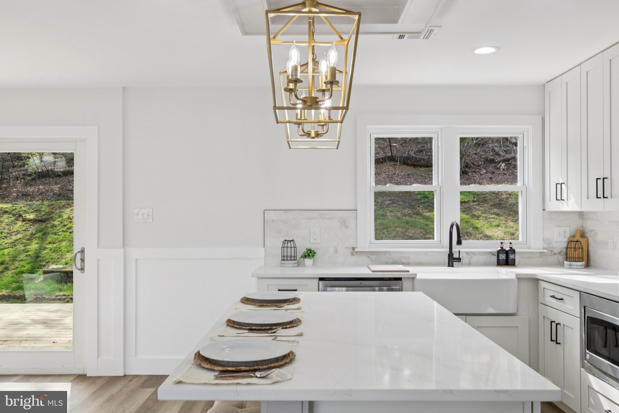 1306 STOTESBURY AVENUE