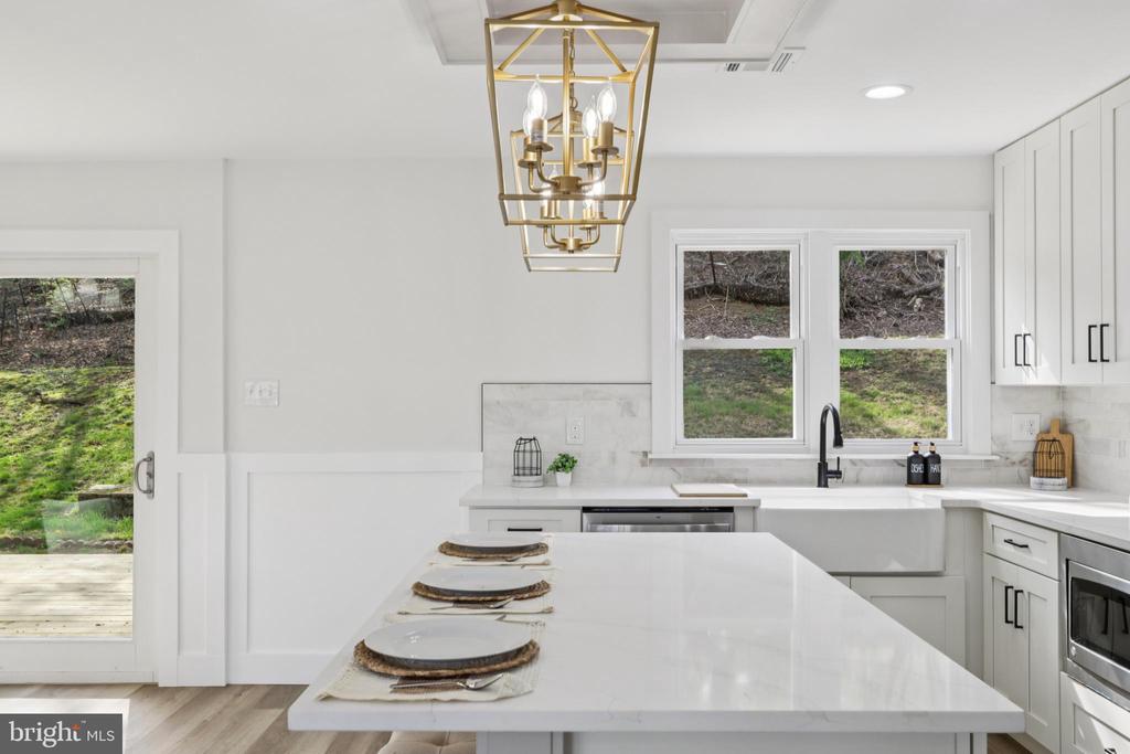 1306 STOTESBURY AVENUE
