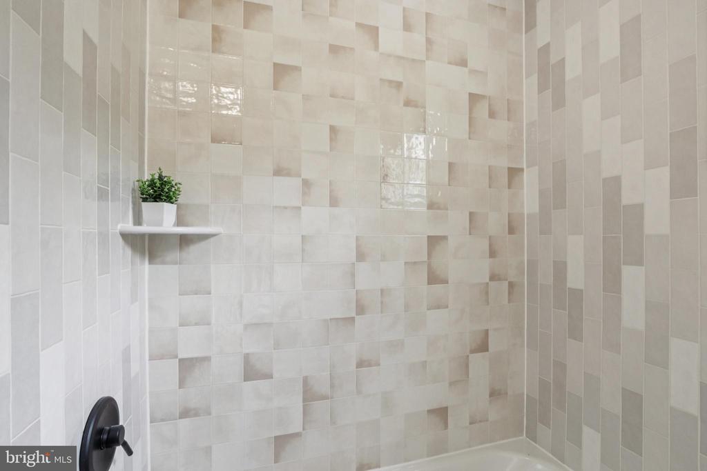 1306 STOTESBURY AVENUE