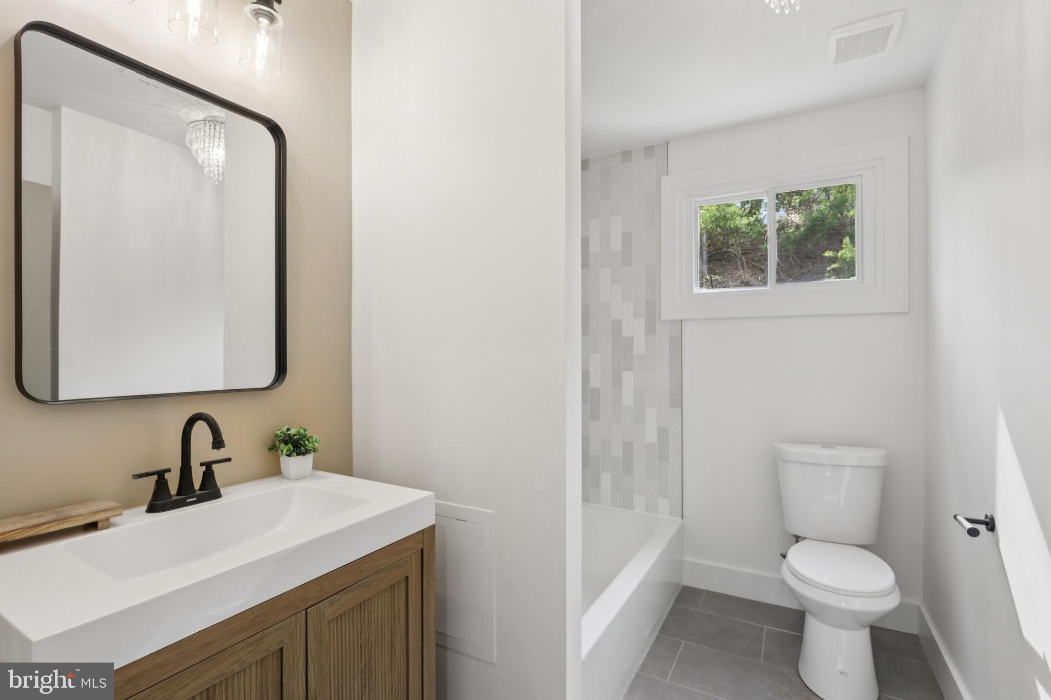 1306 STOTESBURY AVENUE
