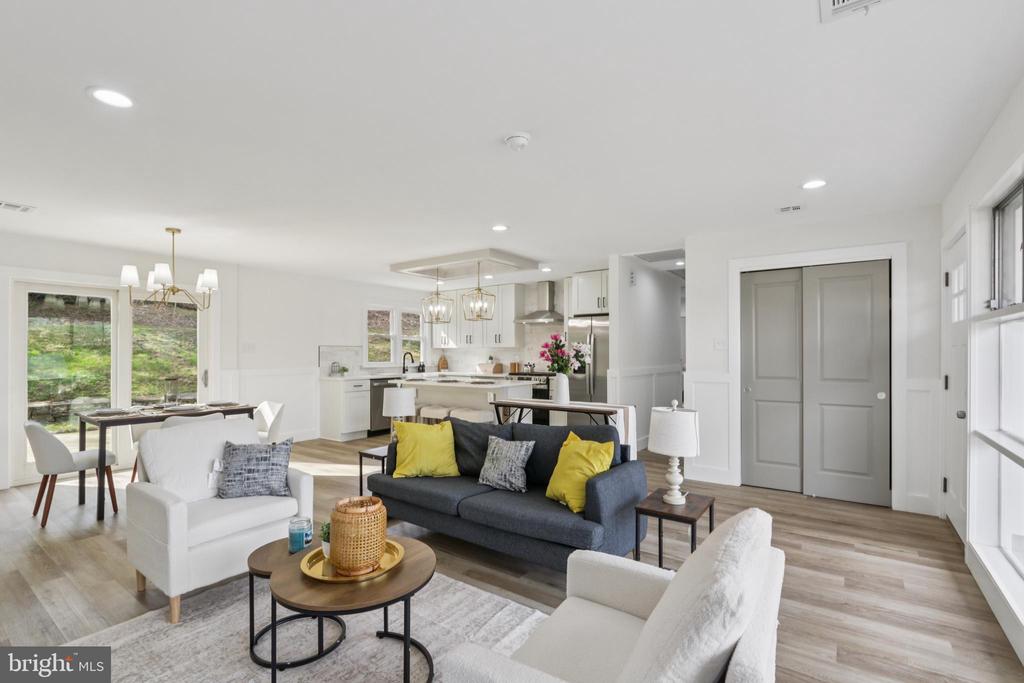 1306 STOTESBURY AVENUE