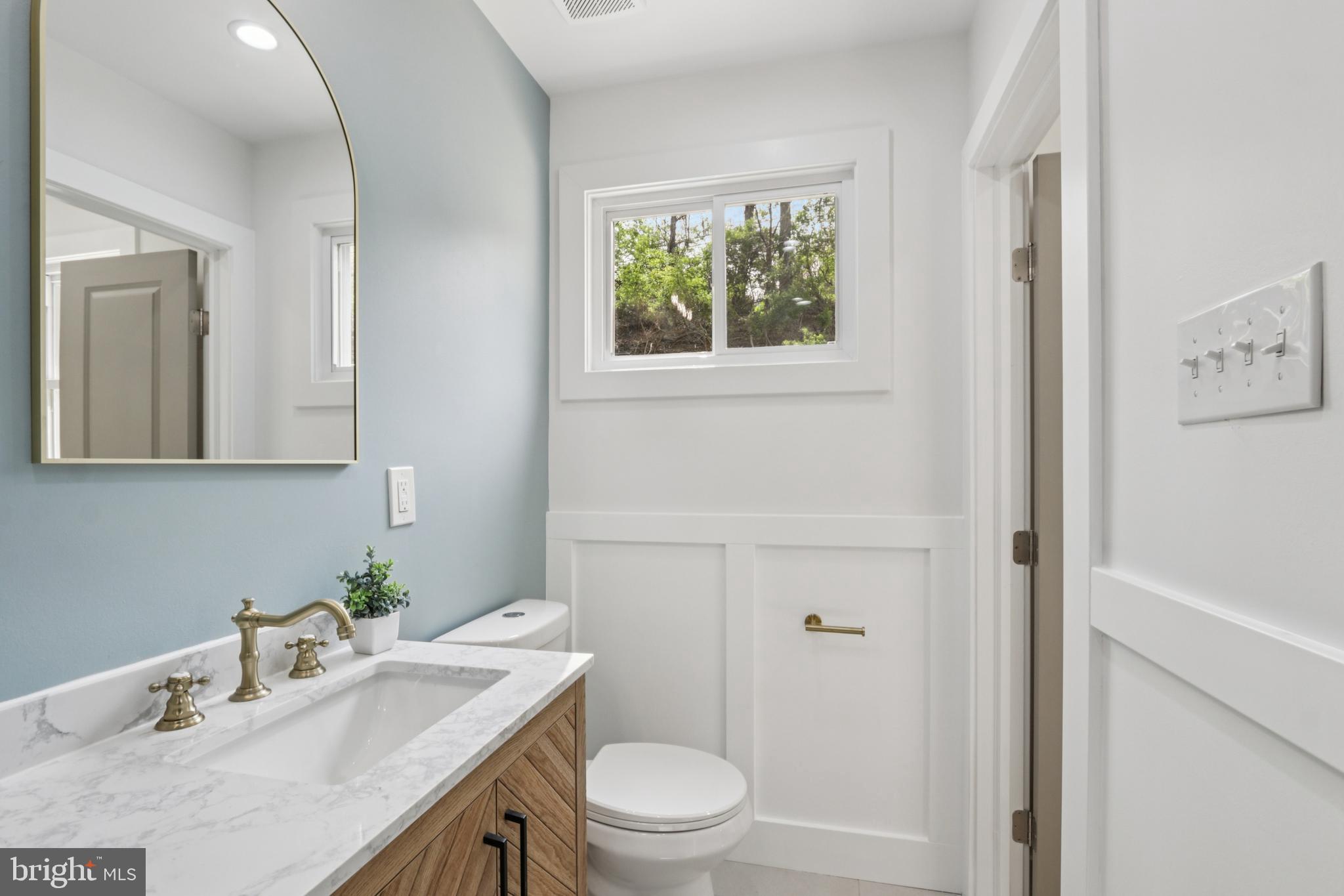 1306 STOTESBURY AVENUE