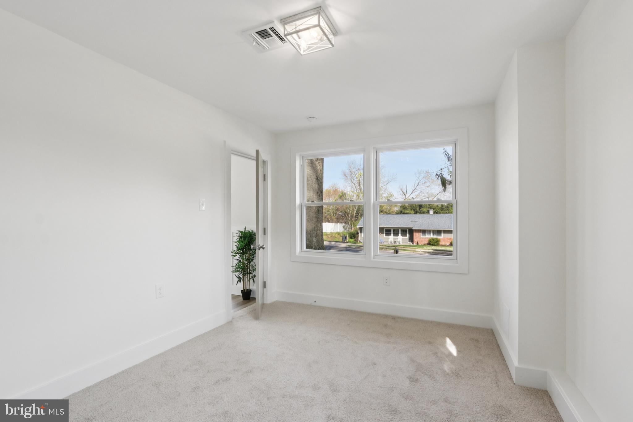 1306 STOTESBURY AVENUE