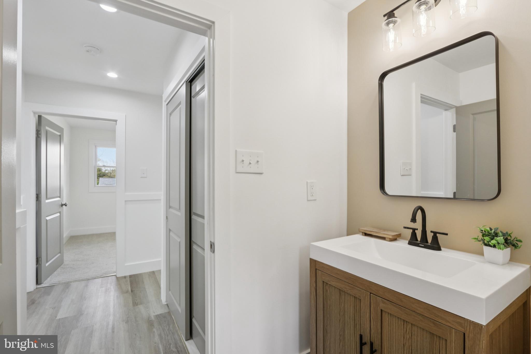 1306 STOTESBURY AVENUE