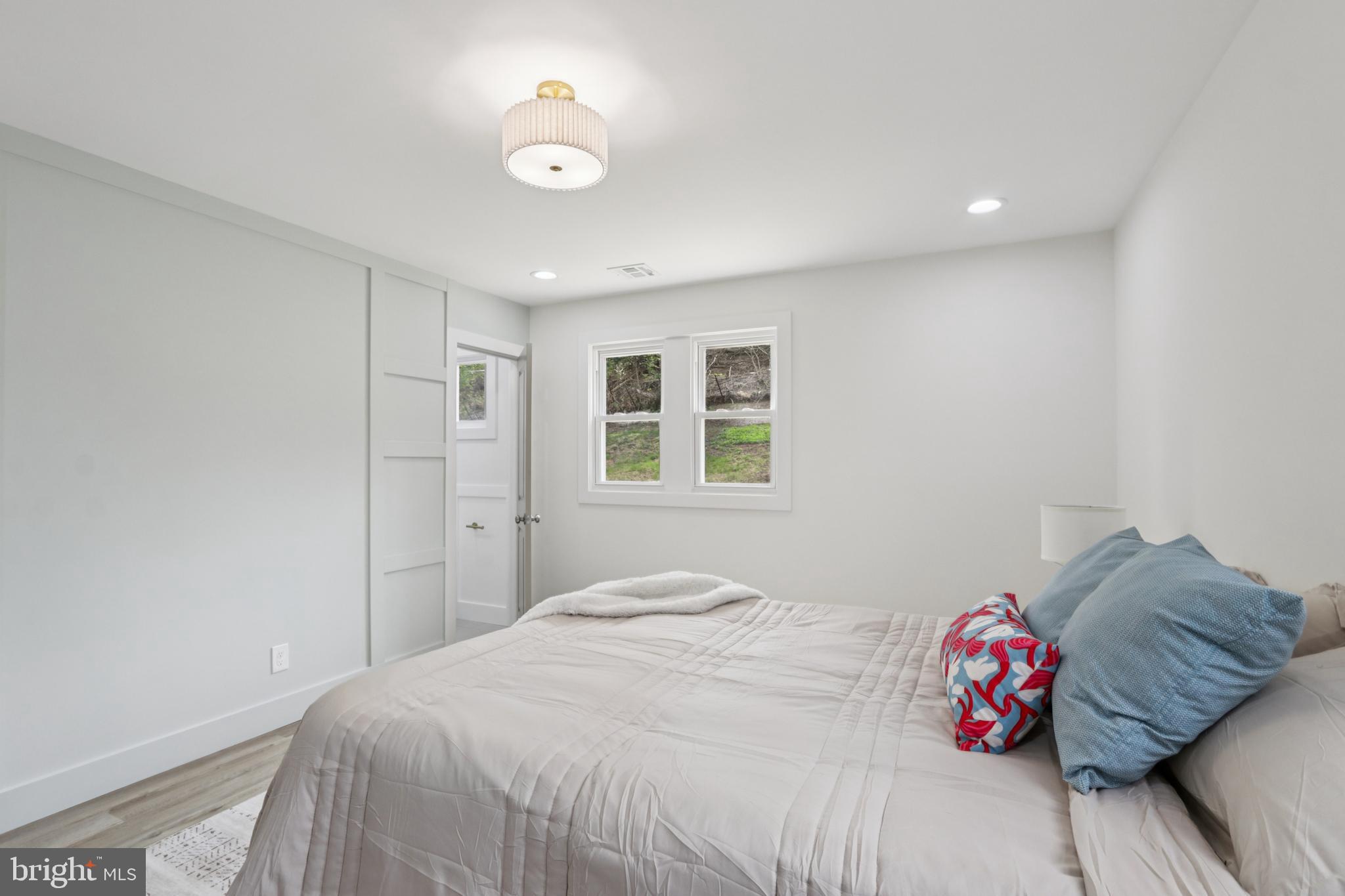 1306 STOTESBURY AVENUE
