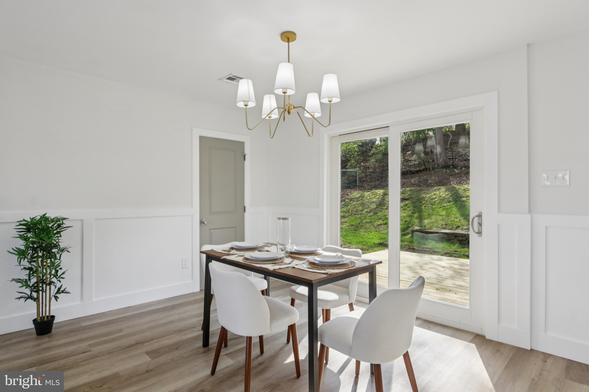 1306 STOTESBURY AVENUE