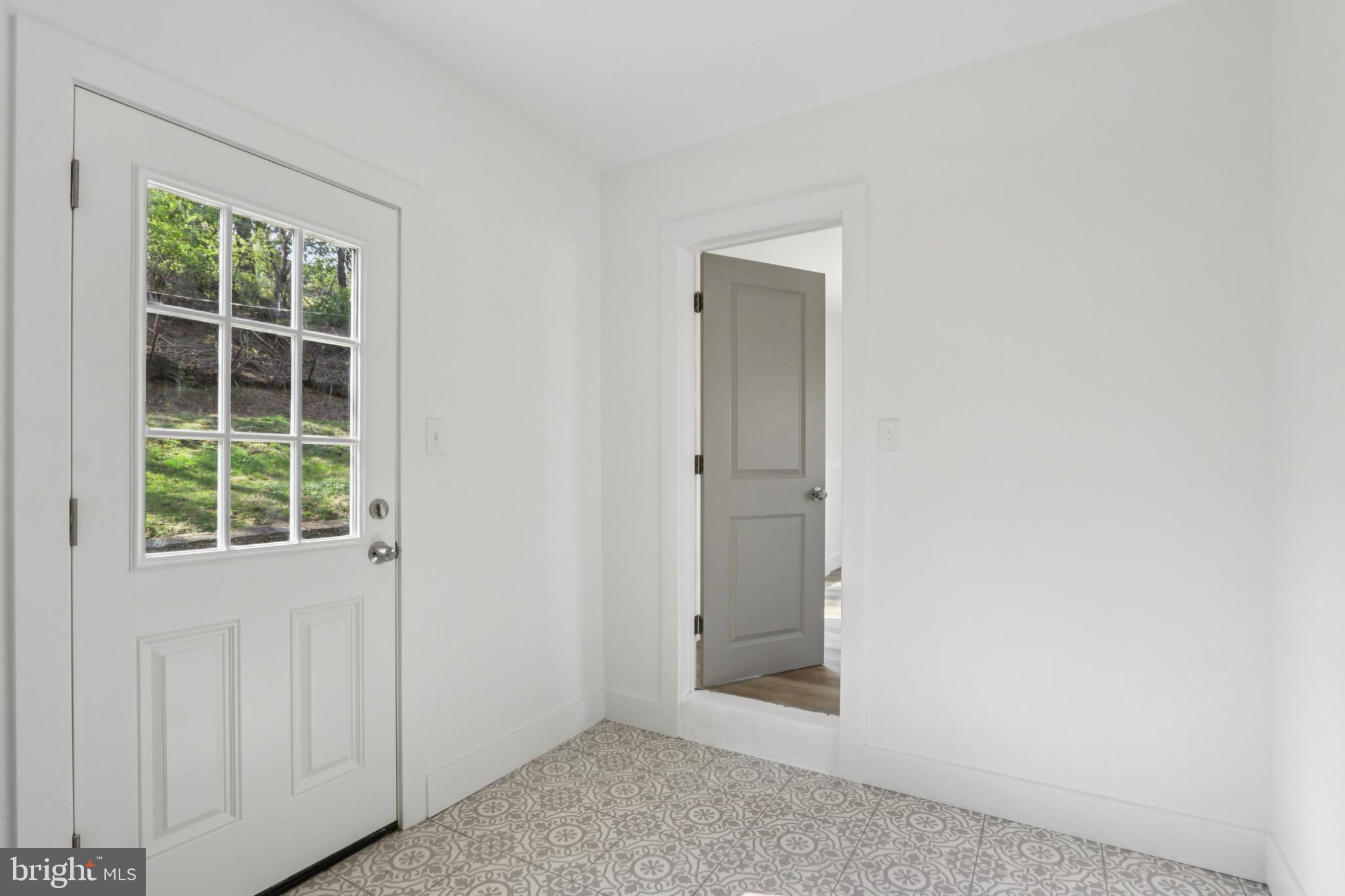 1306 STOTESBURY AVENUE