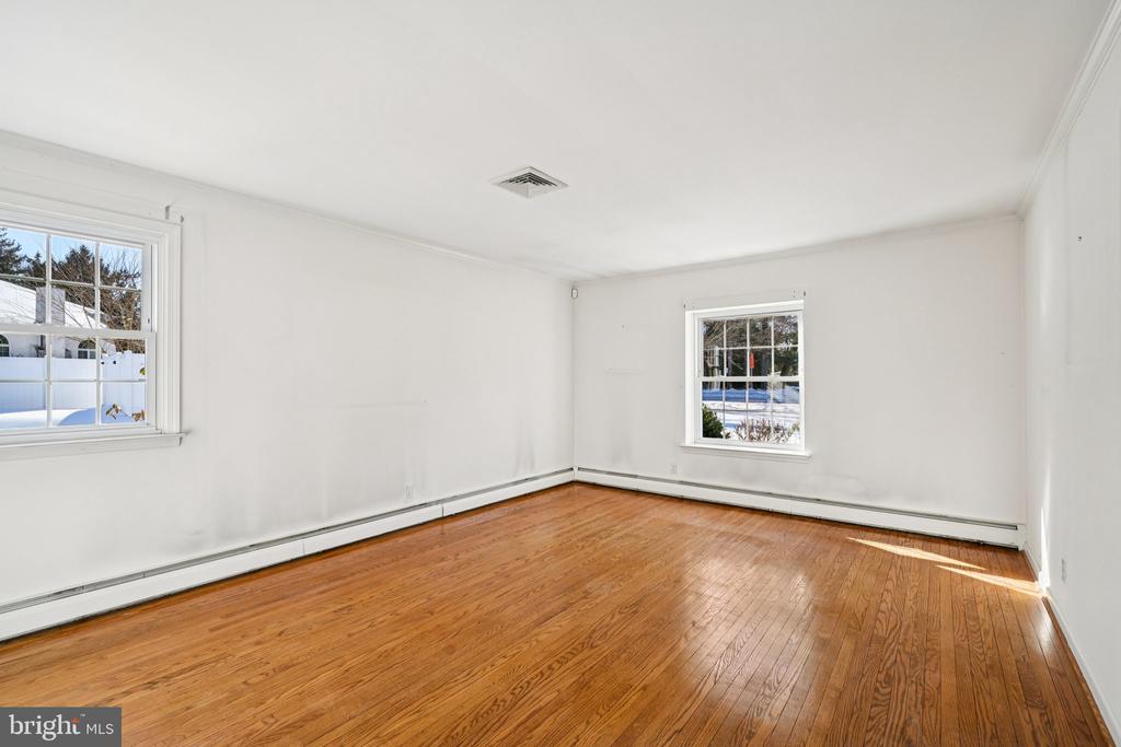 241 MORELAND ROAD