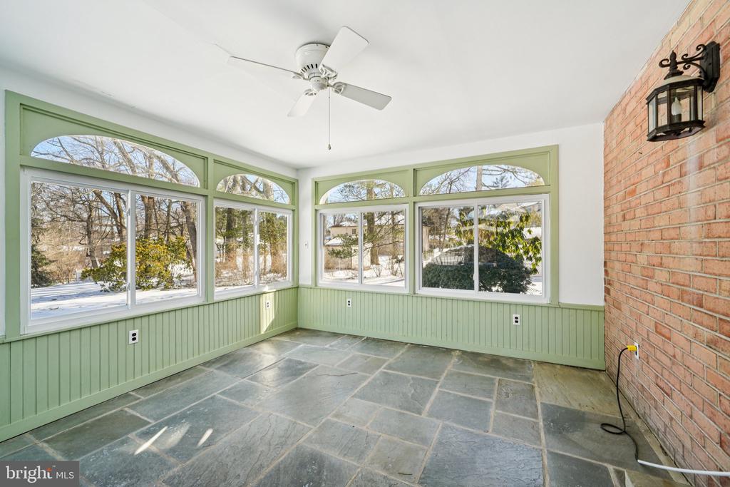 241 MORELAND ROAD