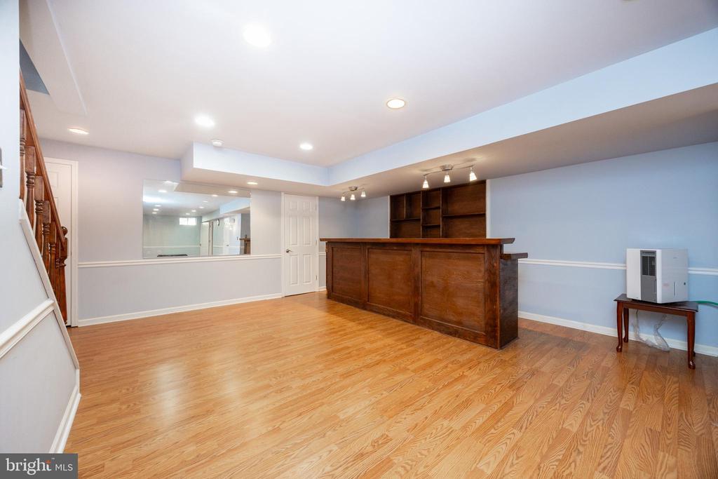 208 CASTLE DRIVE