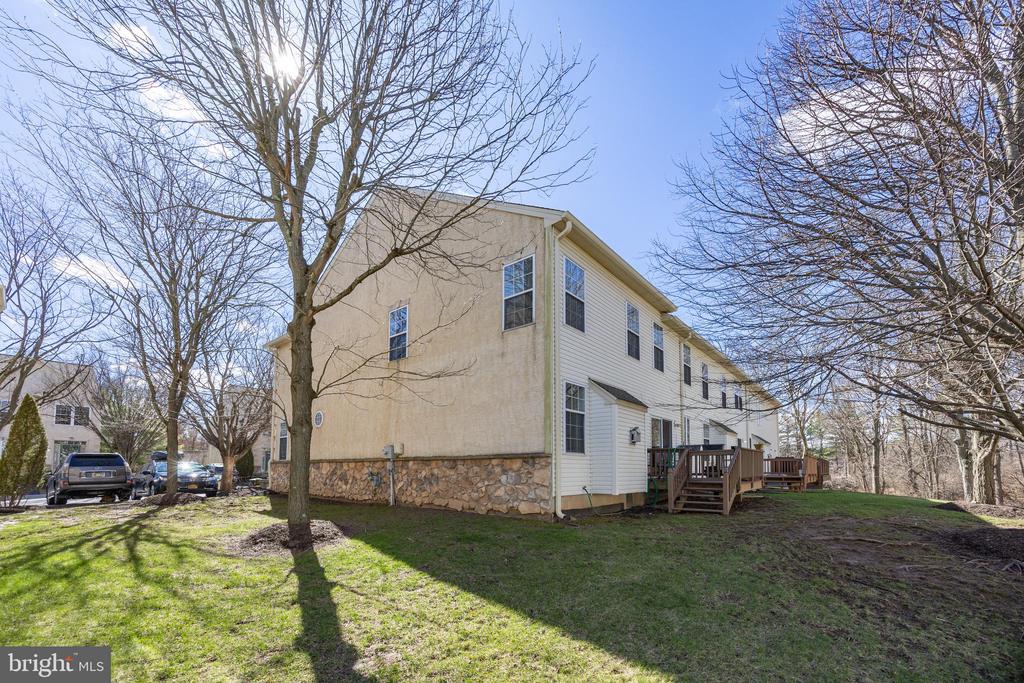208 CASTLE DRIVE