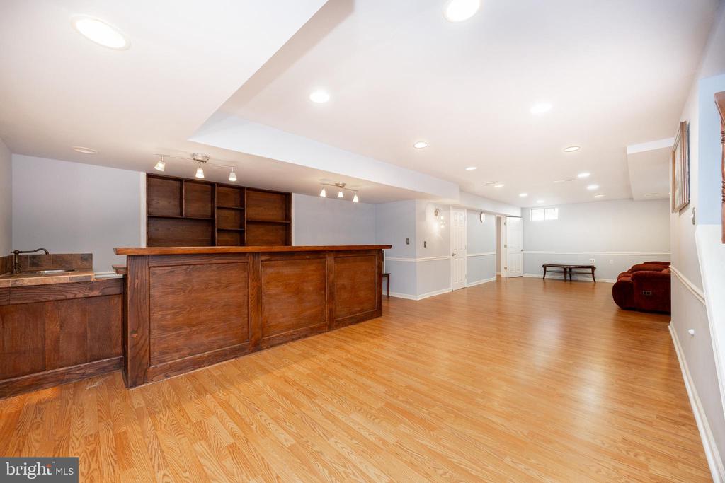 208 CASTLE DRIVE