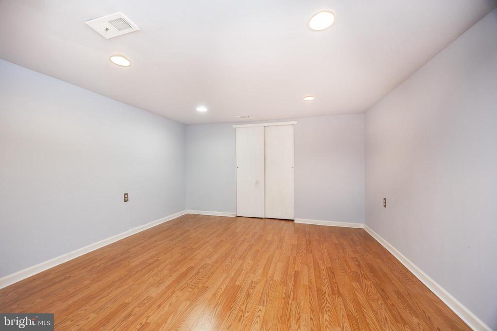 208 CASTLE DRIVE